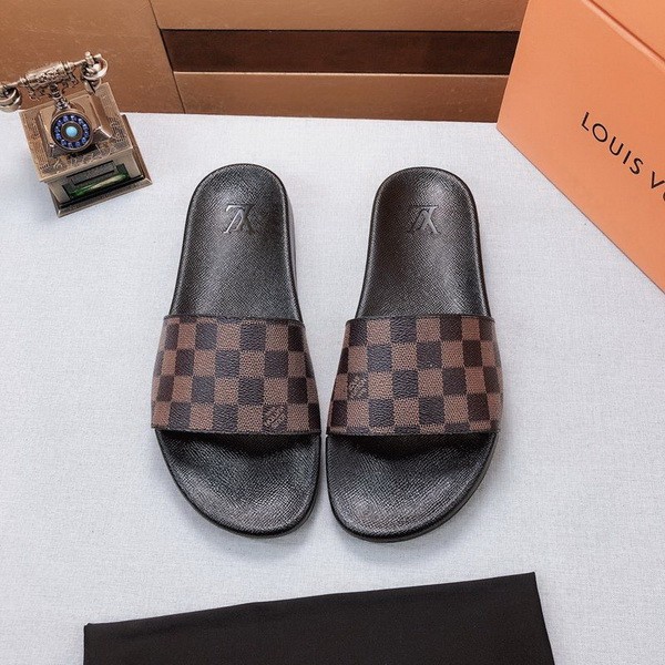 LV women slippers AAA-023