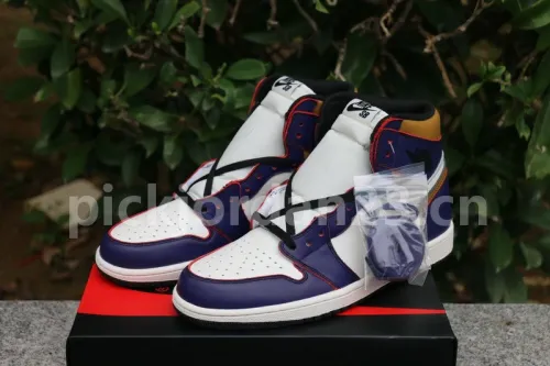 Authentic Nike SB x Air Jordan 1 Lakers