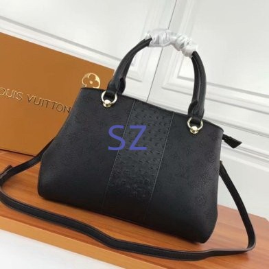 LV Hangbags AAA-282