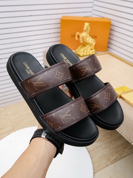 LV men slippers AAA-646