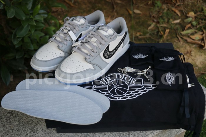 Authentic Dior x Ai Jordan 1 Low Top (with dior boxes)