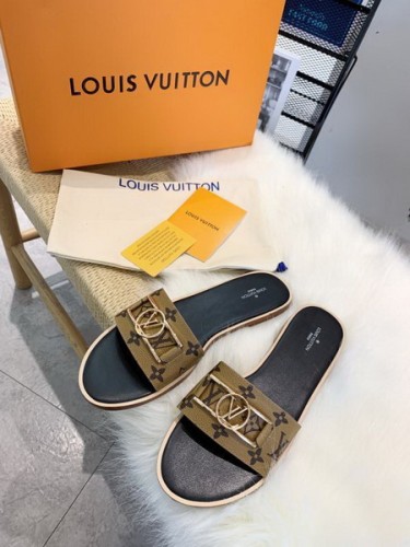 LV women slippers AAA-053