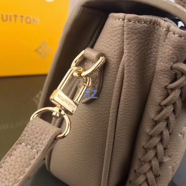 LV Hangbags AAA-182