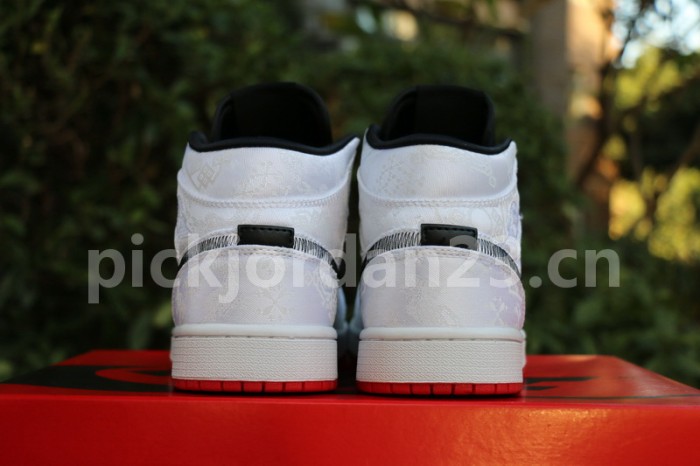 Authentic CLOT x Air Jordan 1 Mid“ Fearless”