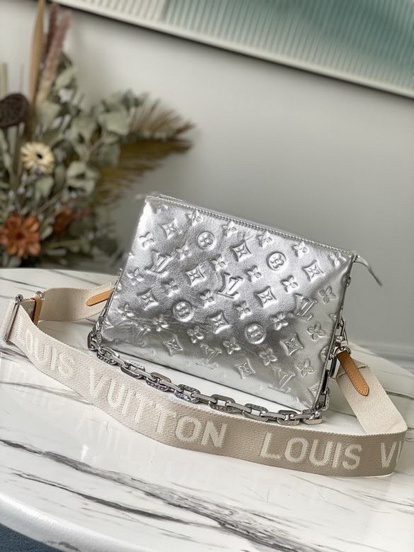 LV Hangbags AAA Women-724