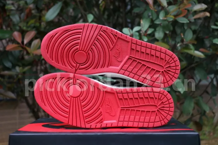 Authentic Air Jordan 1 Retro High OG “Bred Toe”