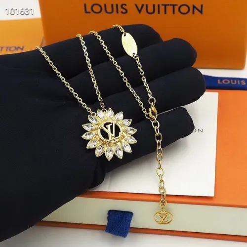 LV Necklace-029