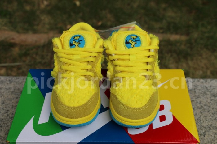 Authentic Grateful Dead x Nike SB Dunk Low “Yellow Bear”  kids shoes