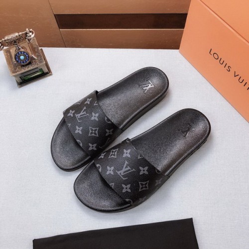 LV women slippers AAA-018