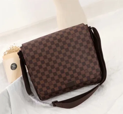 LV Men Hangbags AAA-006