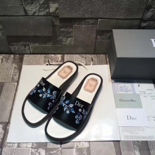 Dior women slippers AAA-003(35-40)