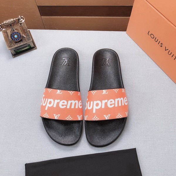 LV women slippers AAA-032