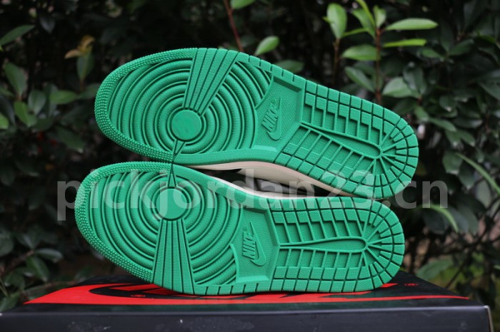 Authentic Air Jordan 1 High OG “Pine Green”