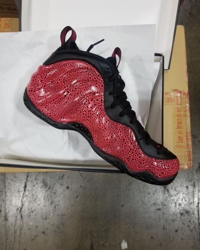 Authentic Nike Air Foamposite One “Lava”