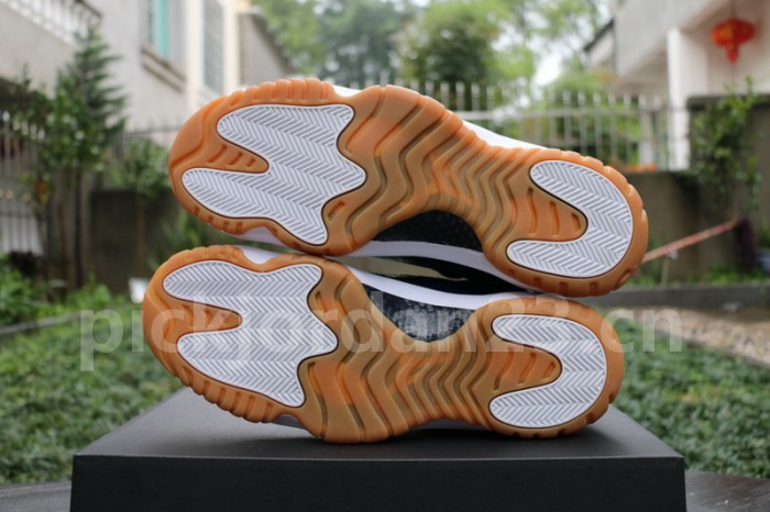 Authentic Air Jordan 11 Low “Navy”