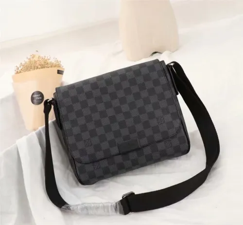 LV Men Hangbags AAA-008