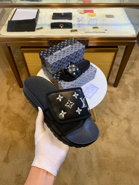 LV men slippers AAA-331(38-45)