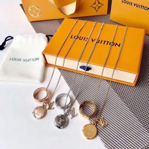 LV Necklace-002
