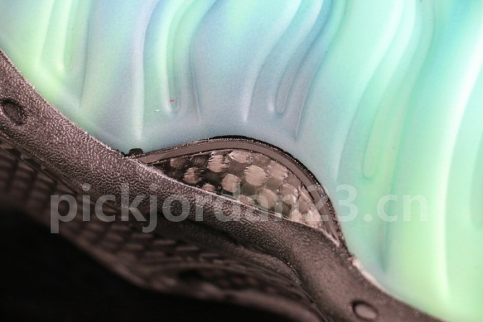 Authentic Nike Air Foamposite One “Northern Lights”