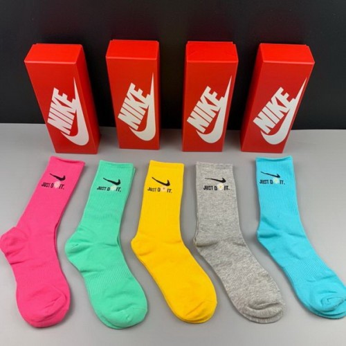 Nike Socks-048