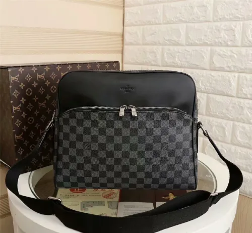 LV Men Hangbags AAA-012