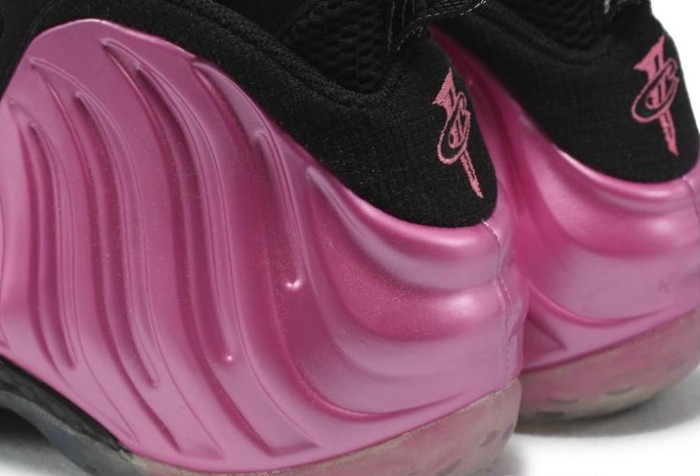 Authentic Nike Air Foamposite One “Pearlized Pink”