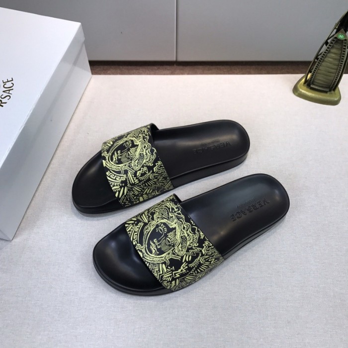Versace men slippers AAA-141(38-45)