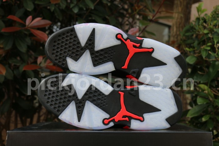Authentic Air Jordan 6 “Reflective Bugs Bunny”
