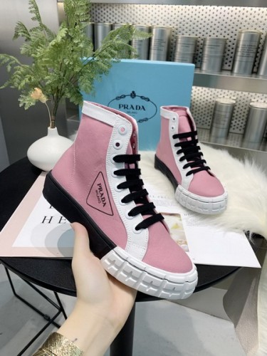 Prada women shoes 1：1 quality-030