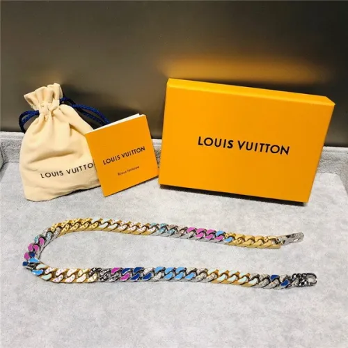 LV Necklace-038