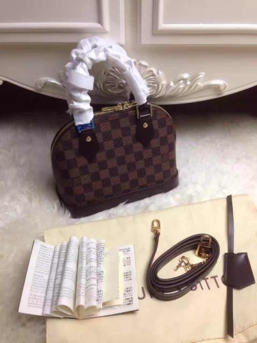 LV Alma BB Dual-use hand bag