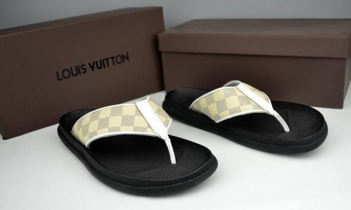 LV men slippers AAA-083(39-46)