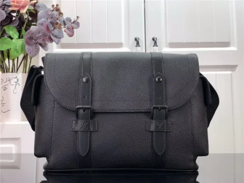 LV High End Quality Bag-827