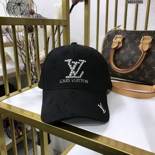 LV Hats AAA-676