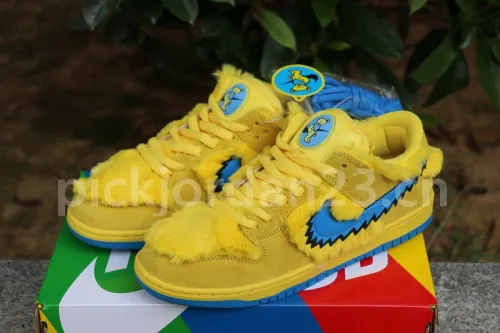 Authentic Grateful Dead x Nike Dunk SB Low “Yellow Bear”