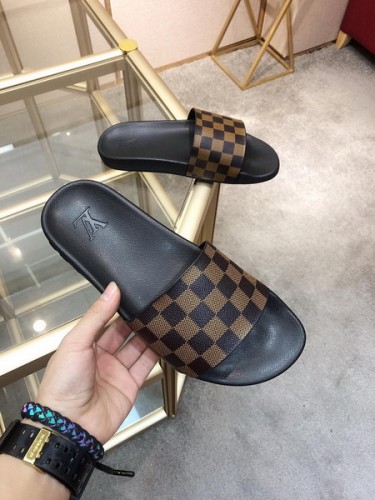 LV men slippers AAA-327(38-45)