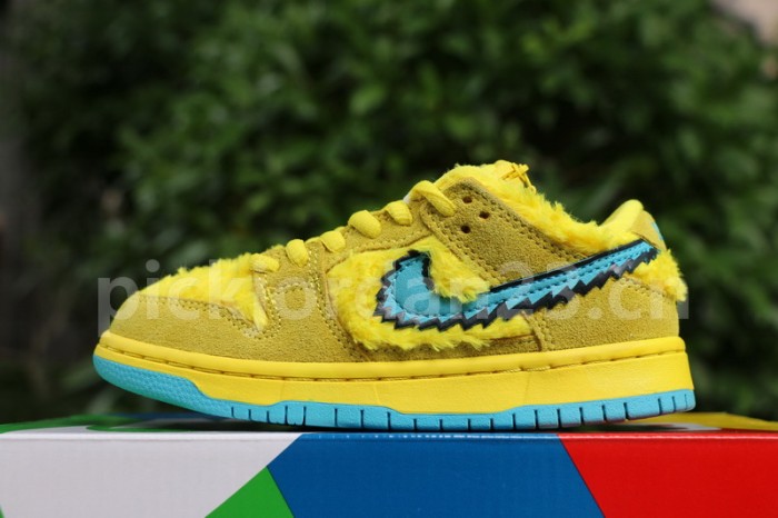 Authentic Grateful Dead x Nike SB Dunk Low “Yellow Bear”  kids shoes
