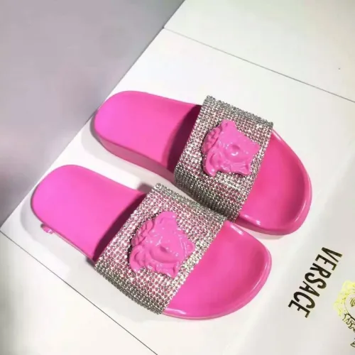 Versace women slippers AAA-009