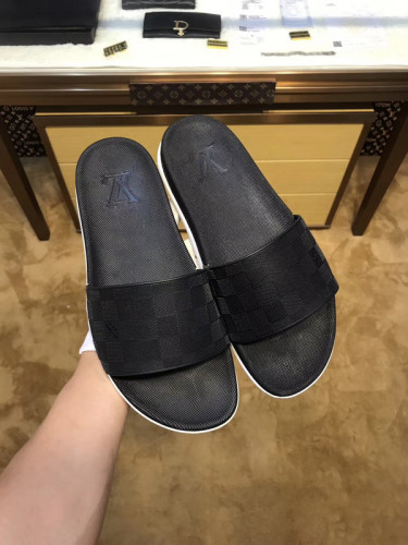 LV men slippers AAA(38-46)-176