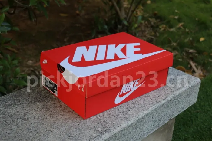 Authentic Nike Dunk Low SP “Ceramic”