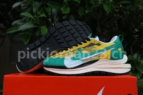 Authentic Sacai x Nike Pegasus VaporFly SP Stadium Green GS