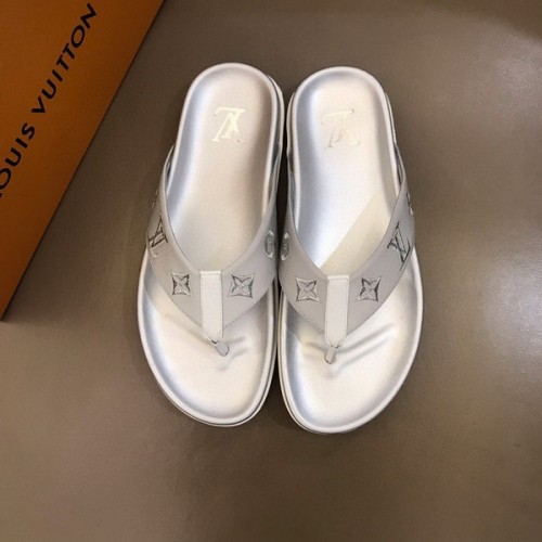 LV men slippers AAA-468