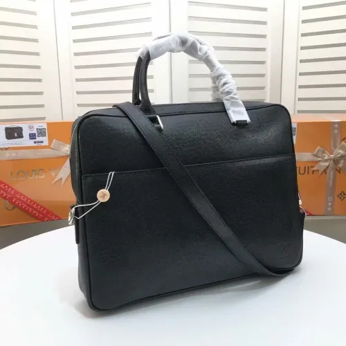 LV Men Hangbags AAA-018