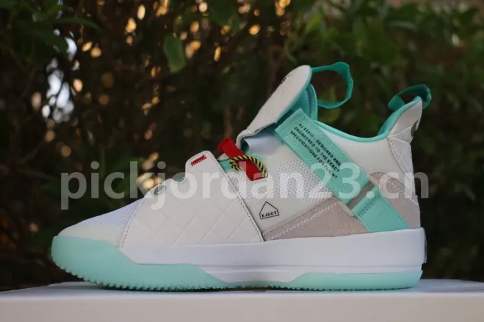 Authentic Air Jordan 33 BV5072 101