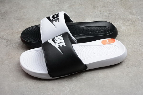 Women slippers-101