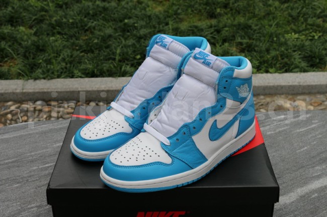 Authentic Air Jordan 1 Retro High OG “UNC”