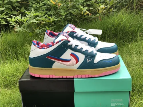 Authentic Nike SB dunk low Pro x Parra Dark Green