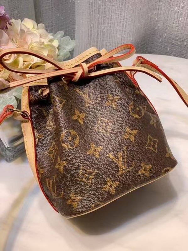 LV Hangbags AAA Women-828