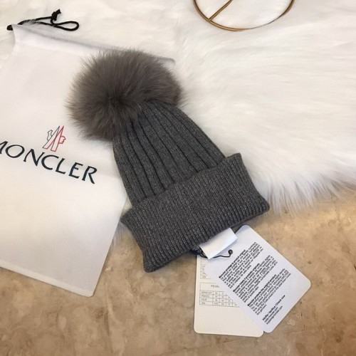 Moncler Wool Cap Scarf AAA-220