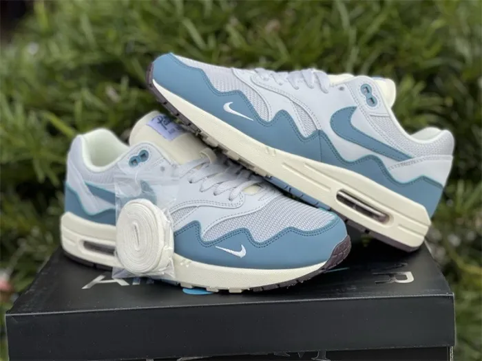 Authentic  Patta x Nike Air Max 1 “Aqua Noise”